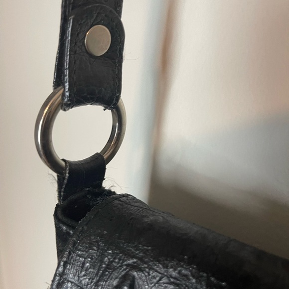 Vintage black suede and alligator crossbody bag - Picture 5 of 13